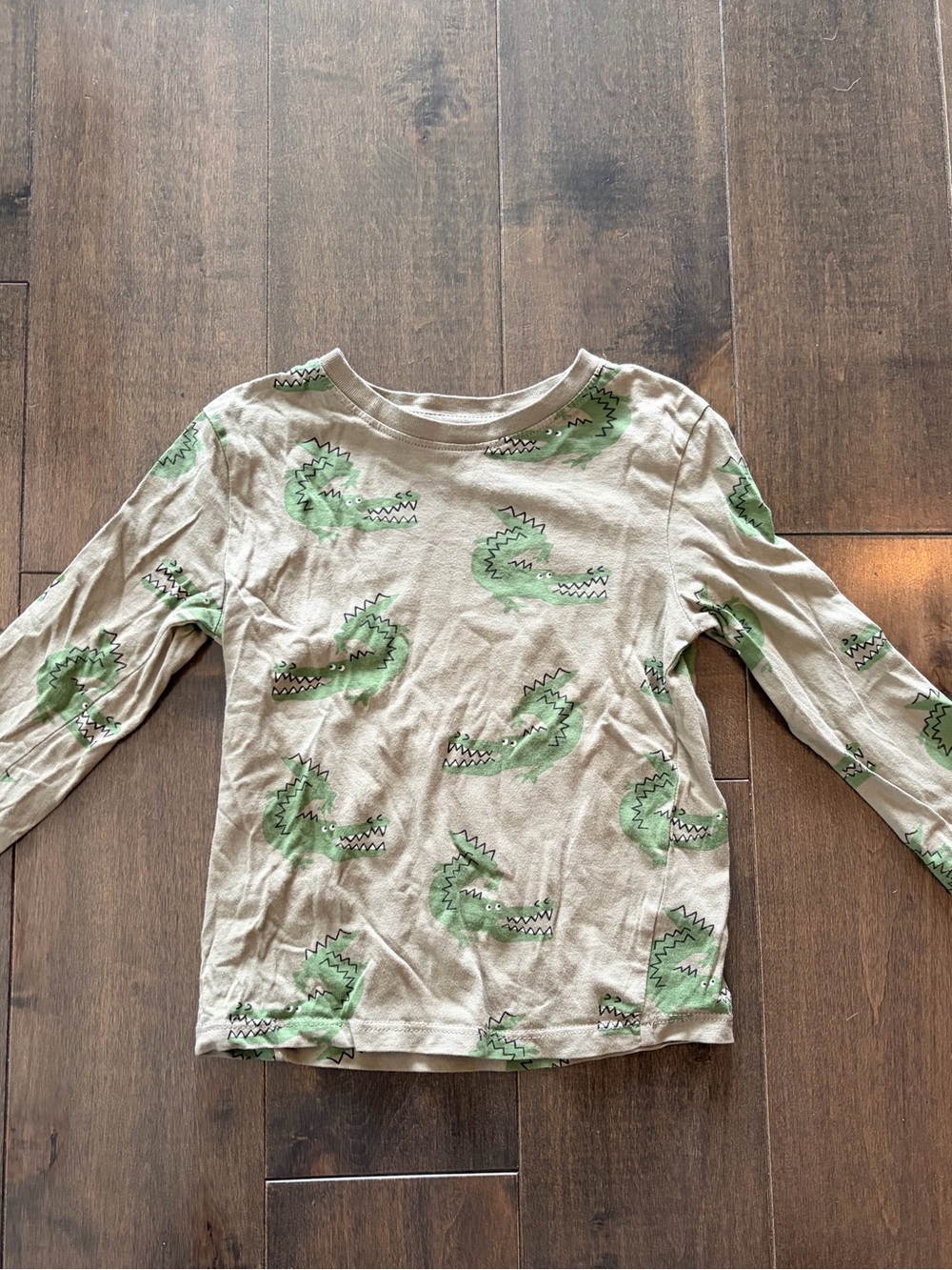 H&M Green Long-Sleeve Tee with Green Crocodile Print